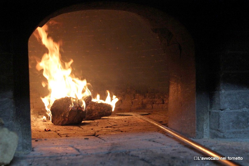 Il forno pronto per la pizza