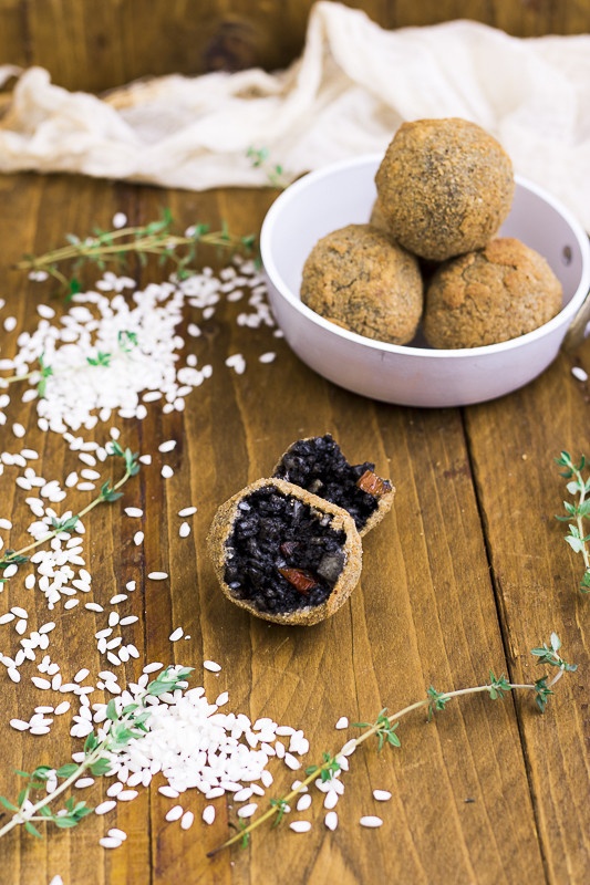 arancine e nero di seppia